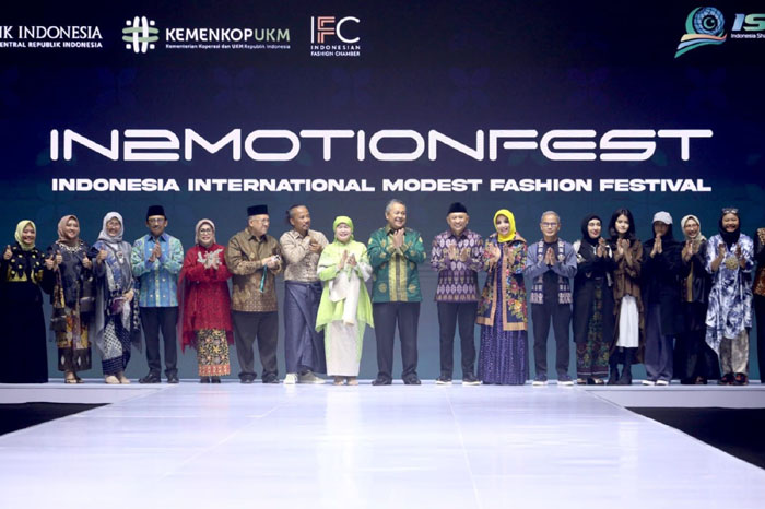 Product Fashion - Indonesia Sharia Economic Festival